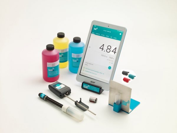 TRUEscience pH SMART Cap Kit with Electrode and Android Tablet